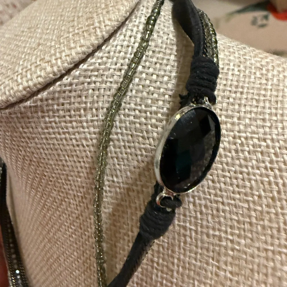 Elegant Black‎ and Gold Beaded Necklace